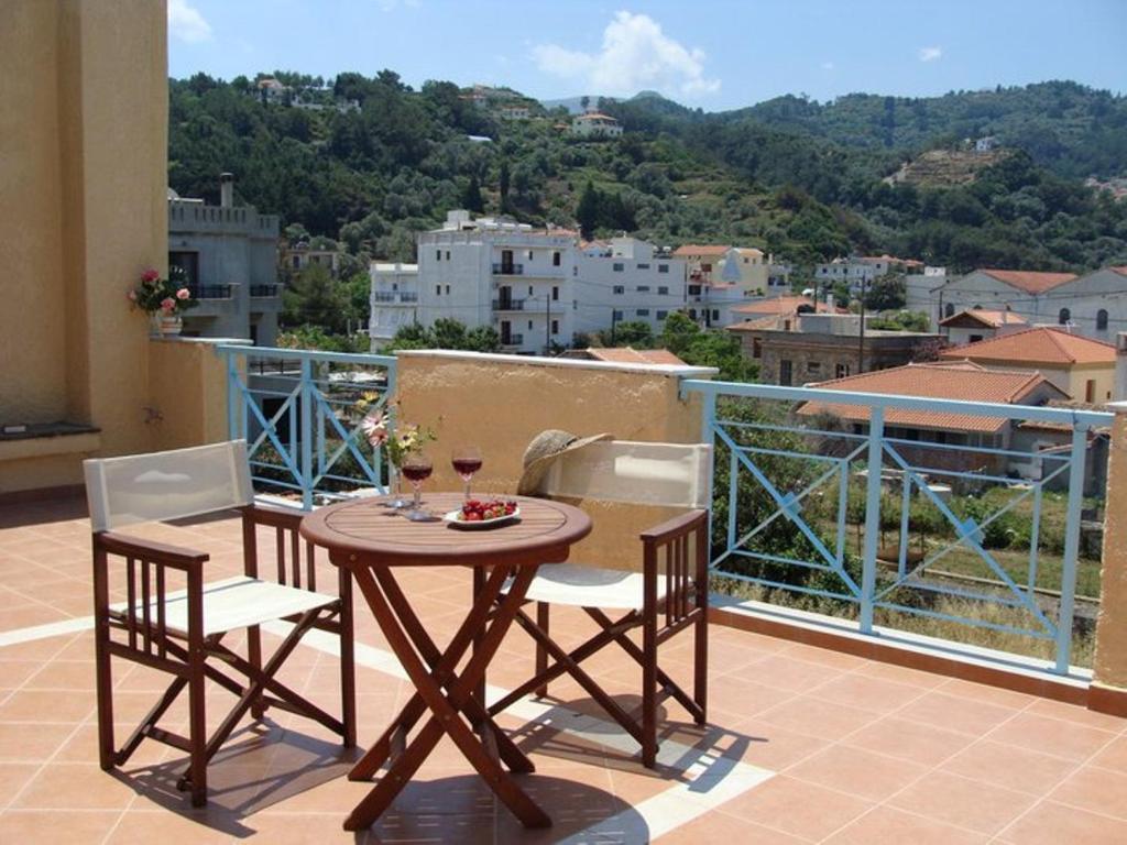 Hesperia Hotel Karlovassi Quarto foto